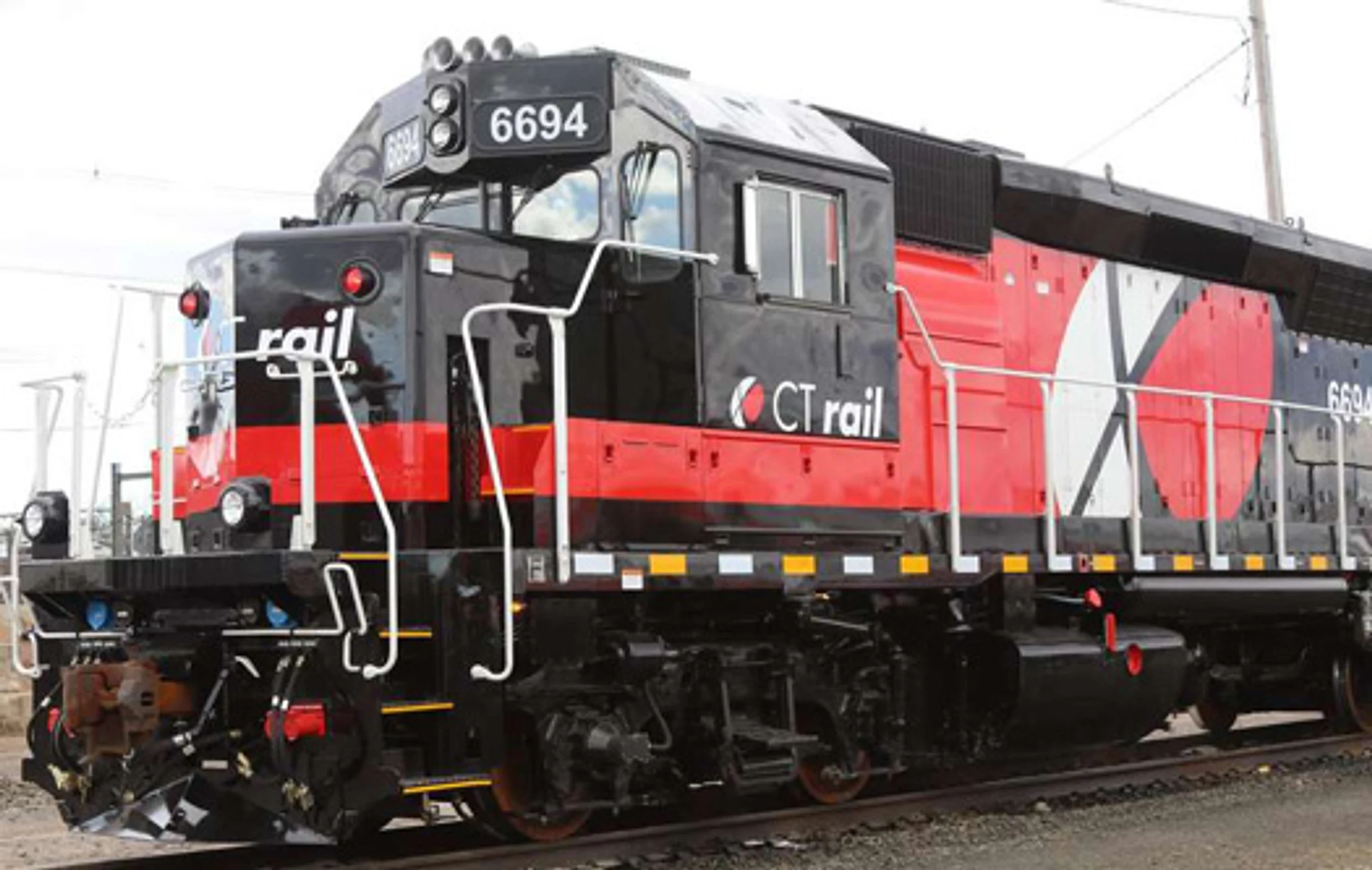 Trains slider image 4